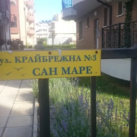 Apartment Asya Lozenets